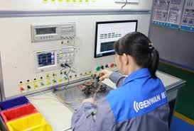 Automatic Gluing Machine